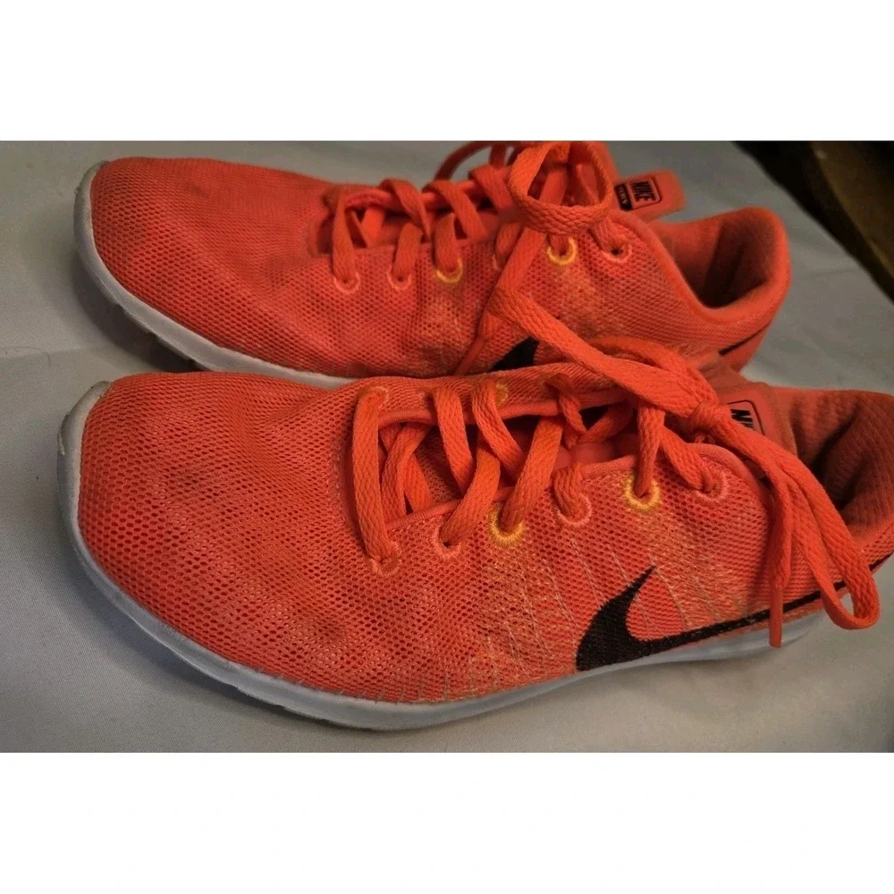 Women's Nike Flex Fury Neon Orange Lightweight Running Shoe Size 7 Athletic wear